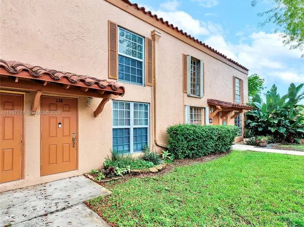 7130 Fairway Dr APT L26, Miami Lakes, FL 33014