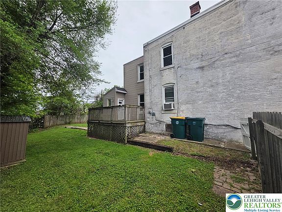 2nd image of 2710 Columbia St