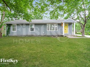201 E Hale St, Spring Hill, KS 66083