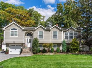6 Melissa Dr, Totowa Boro, NJ 07512