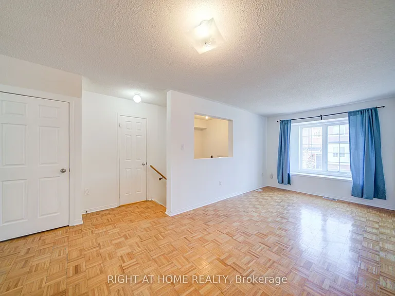 120 Railroad St #9 — Photo 8