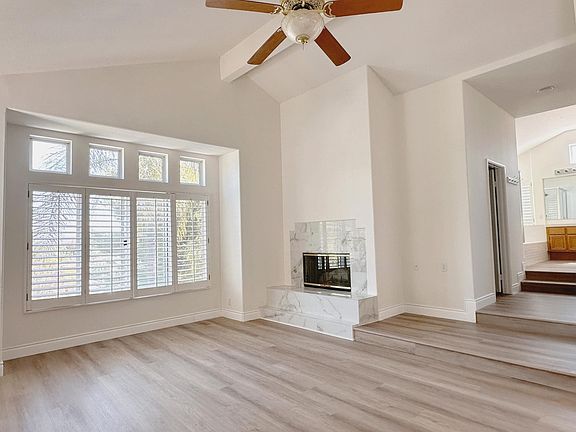 5th image of 23024 Weymouth Pl