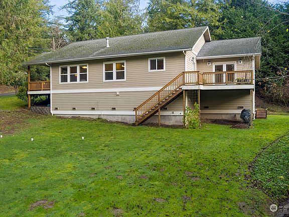 4th image of 5745 NE Ponderosa Boulevard