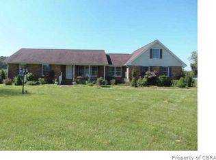 553 N End Ests, North, VA 23128