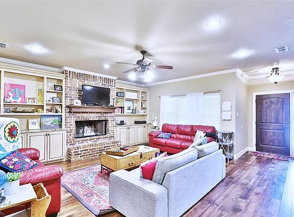 5th image of 1742 Pemelton Dr