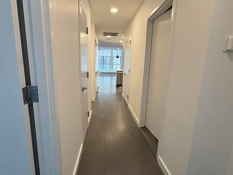 44 W 56th St #4 — Photo 15