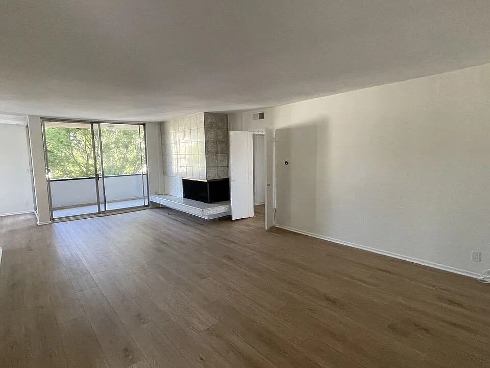 9930 Durant Dr #4