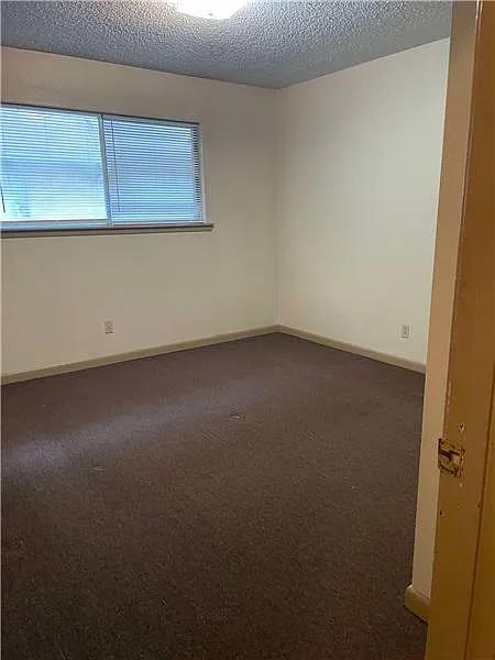 2 bed, $825 — Photo 3