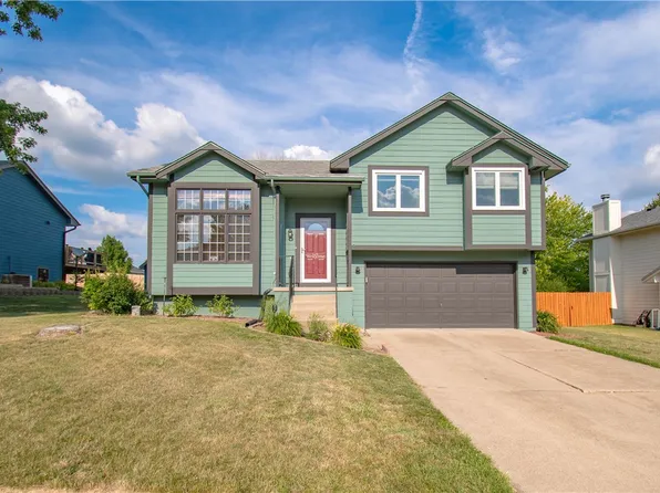 245 Becky Lynn Blvd, Pleasant Hill, IA 50327