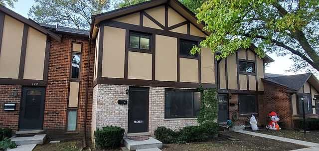 1st image of 18W146 Buckingham Ln