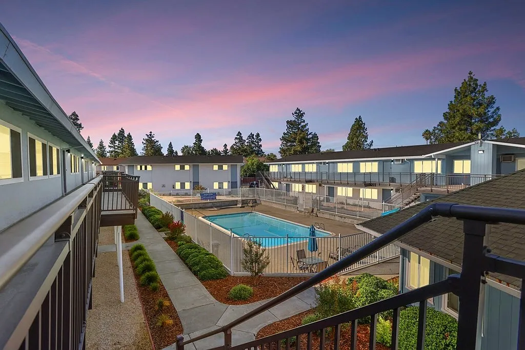Elevate Apartments — Photo 1