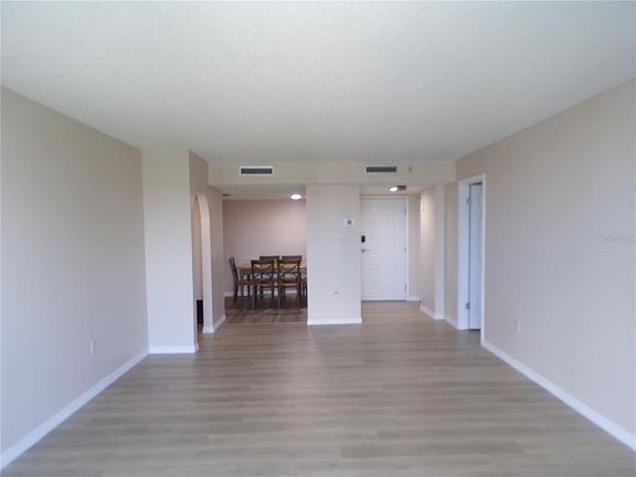 5th image of 25188 Marion Ave APT A309