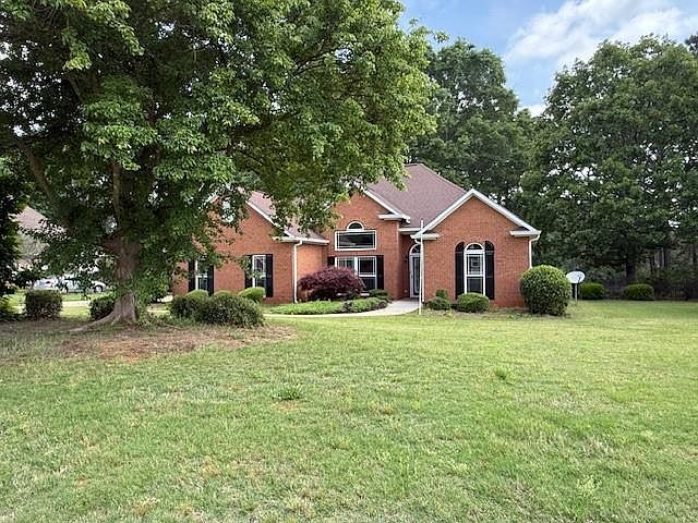 1st image of 704 Euel Dr