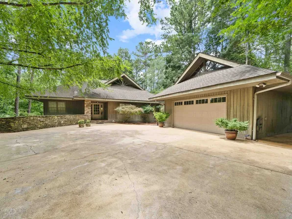 1031 Old Still Rd, Greensboro, GA 30642