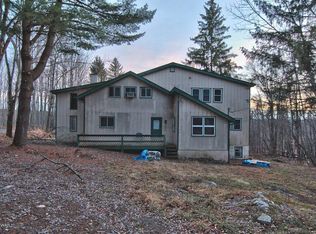 2621 Boulder Rd, Lake Ariel, PA 18436
