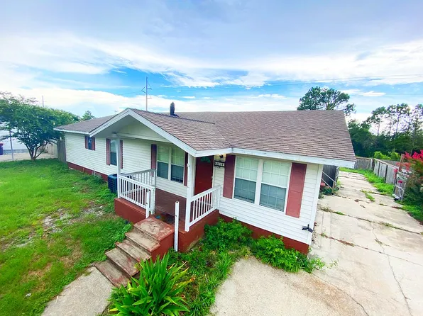 2016 Twin Oaks Dr, Panama City Beach, FL 32408