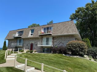 3610 Lakeshore Dr APT C4, Saint Joseph, MI 49085