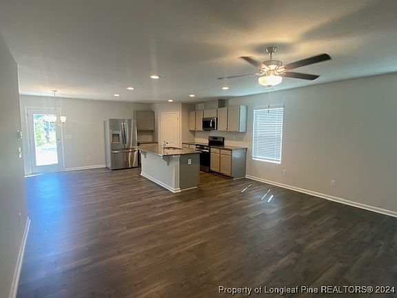 4th image of 113 Pine Needle Dr
