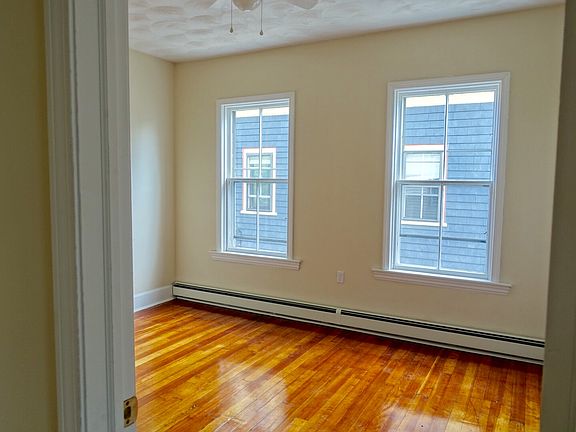 5th image of 42 Chapin Ave Floor 2
