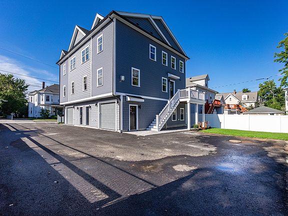4th image of 30 Maple St #2