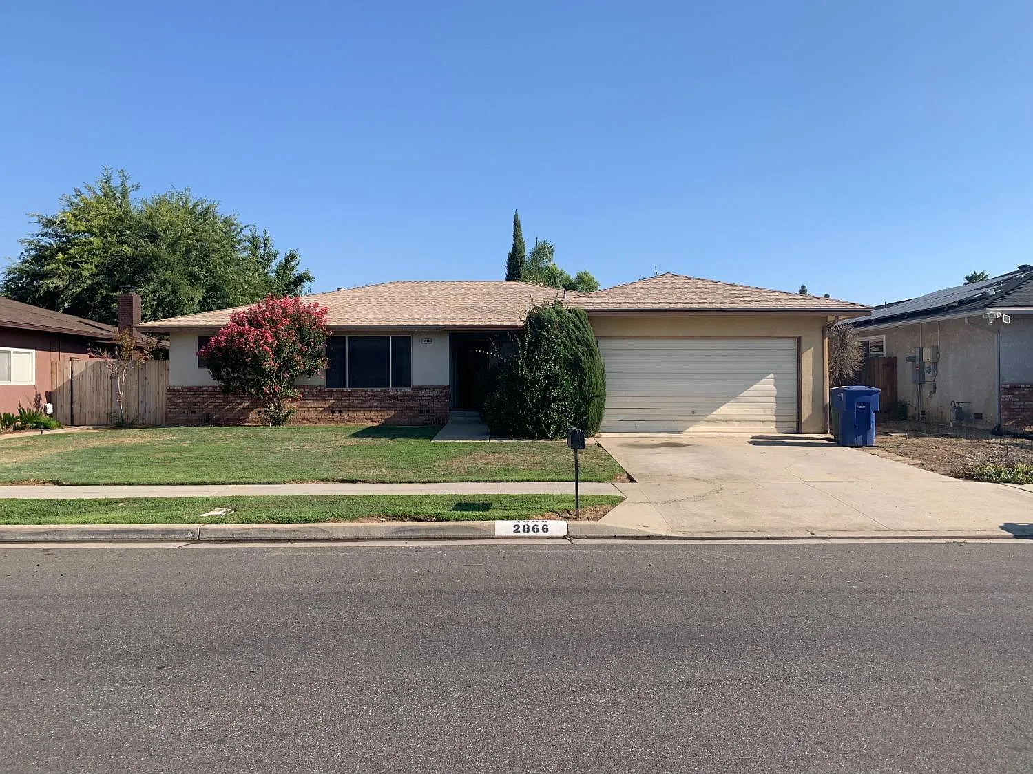 2866 E Sierra Ave photo 1