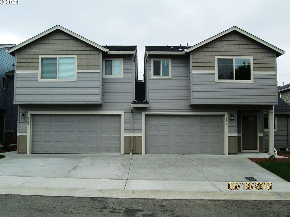 1st image of 2417 NE 79th St
