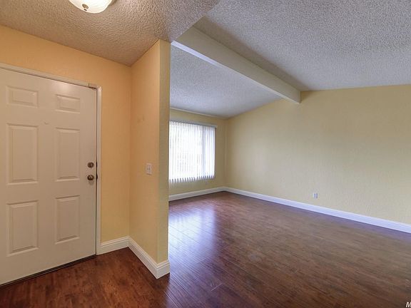 5th image of 9457 Roseport Way
