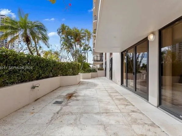 19667 Turnberry Way APT 3, Miami, FL 33180