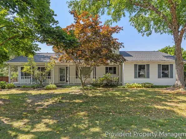 1030 73rd St SE, Grand Rapids, MI 49508