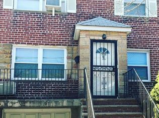 6144 71st St, Middle Village, NY 11379