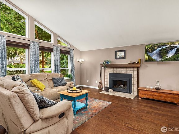 5th image of 17649 152nd Place SE