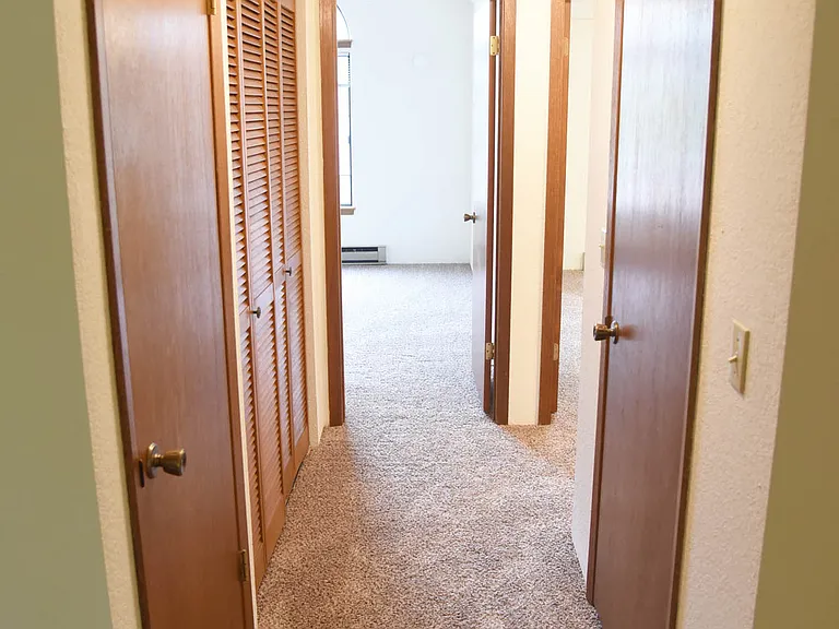 Parc Grand Apartments — Photo 7