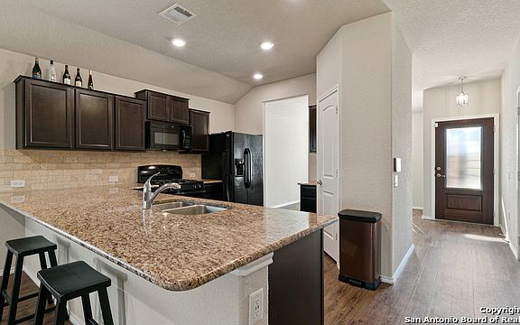 4th image of 11714 Plover Pl