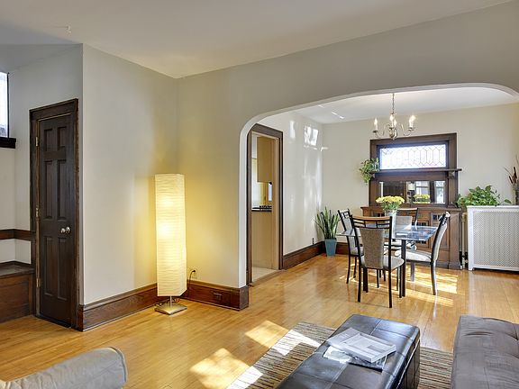 4th image of 3035 46th Ave S