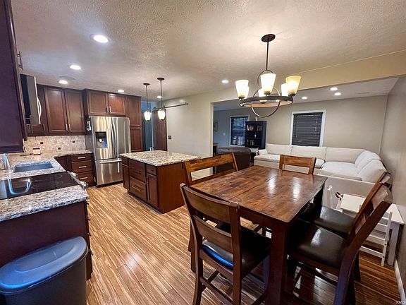 5th image of 1814 Kenilworth Dr