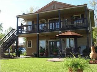 133 Oak Ln, Pt Barre, LA 70577