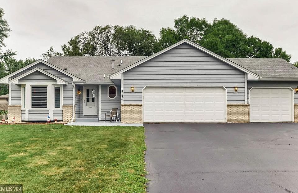 1st image of 13196 Isanti St NE