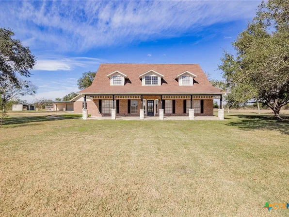 142 Ocelot Rd, Inez, TX 77968