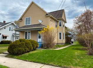 719 S 16th St, Manitowoc, WI 54220