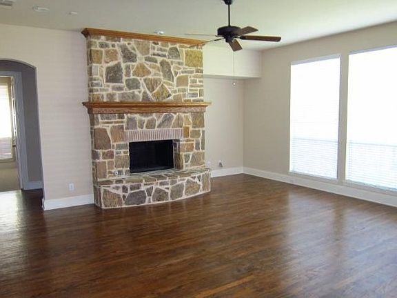 4th image of 6316 Castle Rock Cir