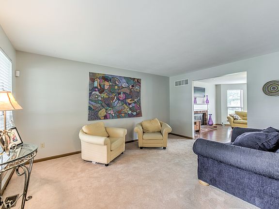 3rd image of 2919 Rexford Creek Ct