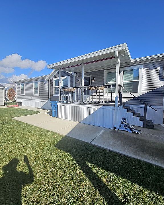 1st image of 9548 Barbwood Ln