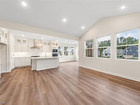 4th image of 2440 Merriment Dr