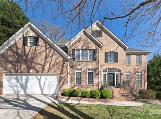 11805 Farnborough Rd, Huntersville, NC 28078