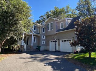 341 Oak Glen Rd, Howell, NJ 07731