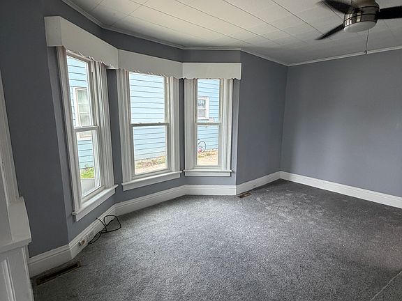 4th image of 33 Keever Ave #1