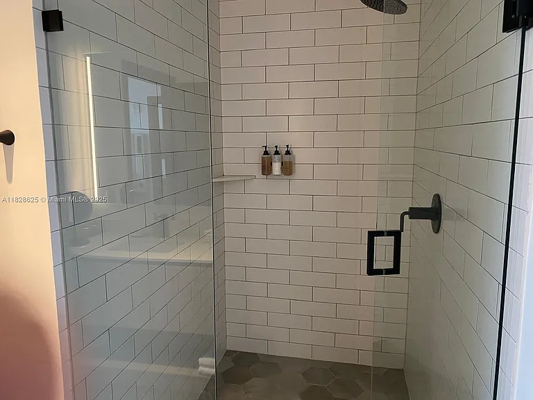 398 NE 5th St #2910 — Photo 9
