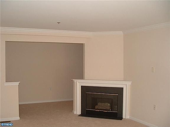 2nd image of 306 Paoli Pointe Dr