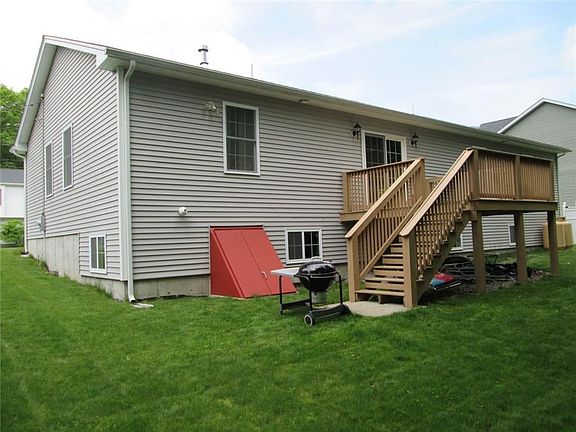 2nd image of 6 Whisper Ct