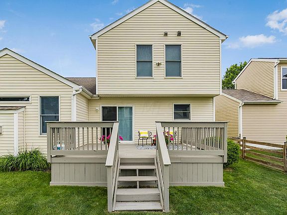 4th image of 8631 Clover Glade Dr